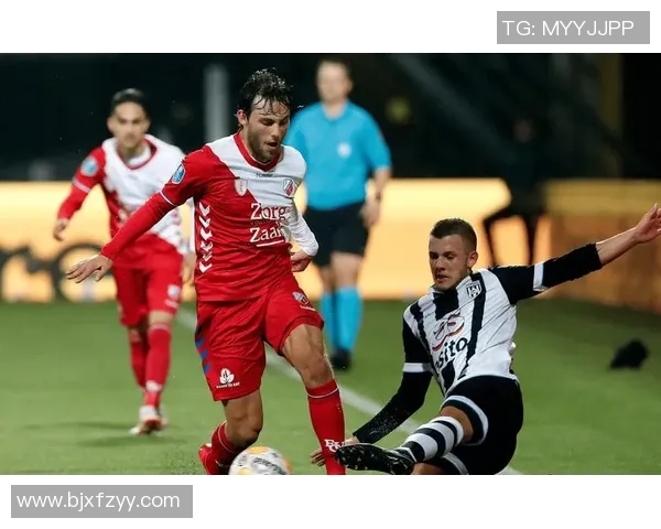 乌德勒支主场迎战阿尔克马全力争胜展现球队实力与斗志