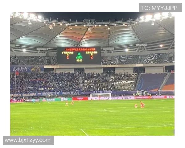 恒大与天津精彩对决集锦回顾展现足球魅力与激情瞬间 恒大与天津精彩对决集锦回顾展现足球魅力与激情瞬间